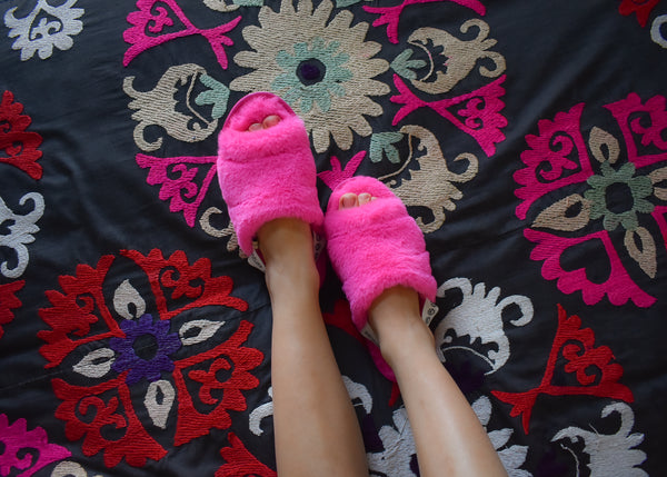 slipper fucsia lifestyle other